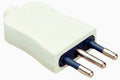 SPINA MOBILE DRITTA BIANCA CON USCITA ASSIALE 2P+T 10A ~ 250V