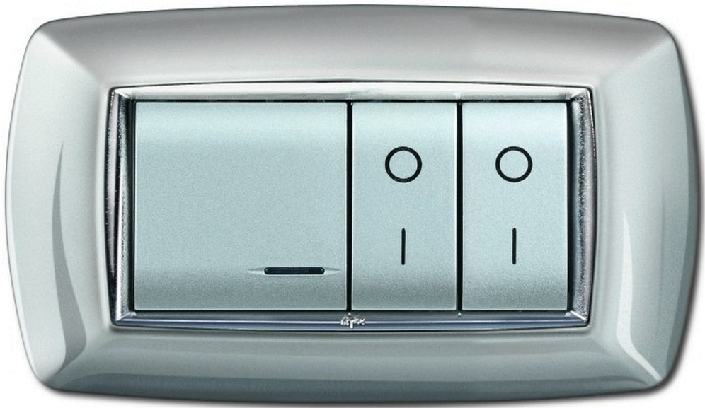 PLACCA 4 POSTI IN ALLUMINIO CHIARO ELETTROCANALI SERIE MYLIFE