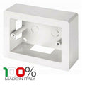 SCATOLA DA PARETE PER 3 APPARECCHI INTERASSE 83,5 mm